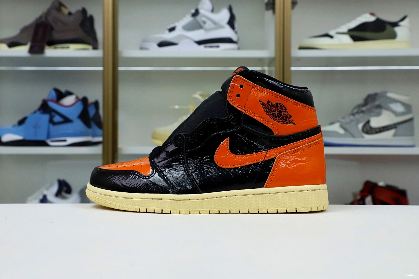 3.0' BACKBOARD OG HIGH 'SHATTERED JORDAN AIR 1 RETRO 0107